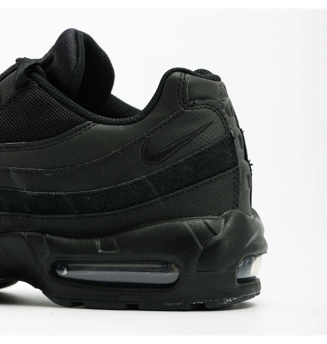 NIKE AIR MAX 95 ESSENTIAL TRIPLE BLACK - Зображення 4